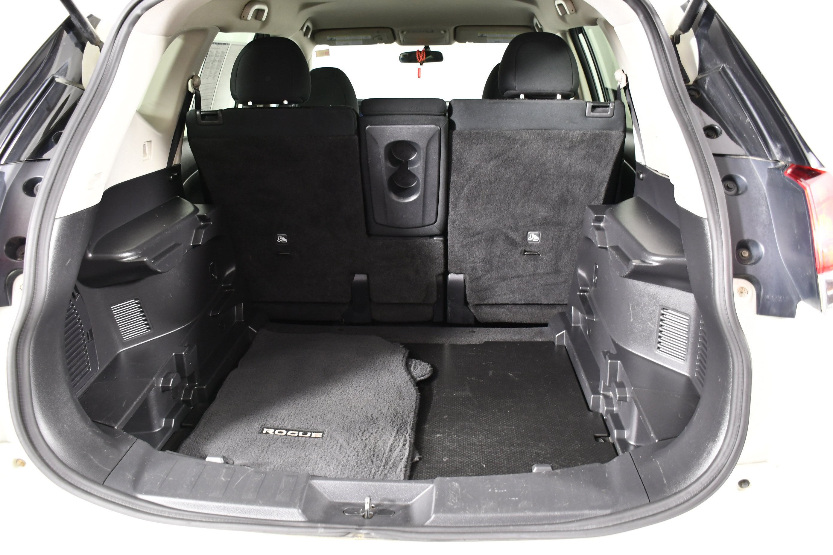 Used 2017 Pearl White Nissan SV image 48