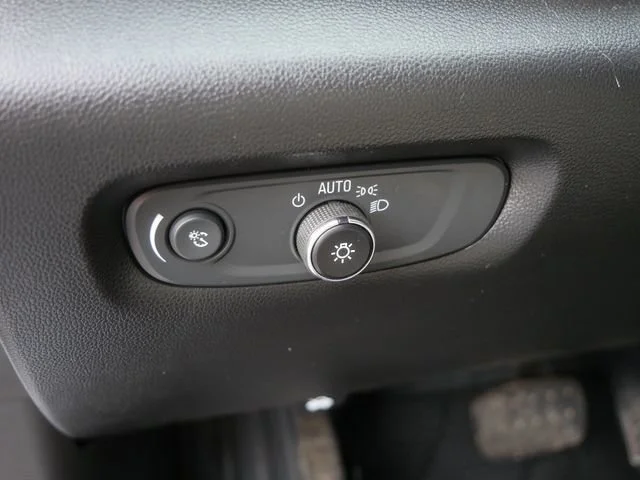 2023 Chevrolet Traverse Premier - Photo 25