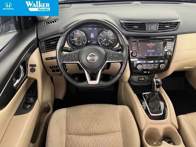 Used 2020 Blue Nissan SV image 32