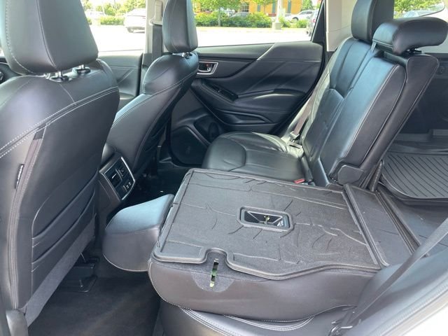 Used 2021 Ice Silver Metallic Subaru Limited image 33