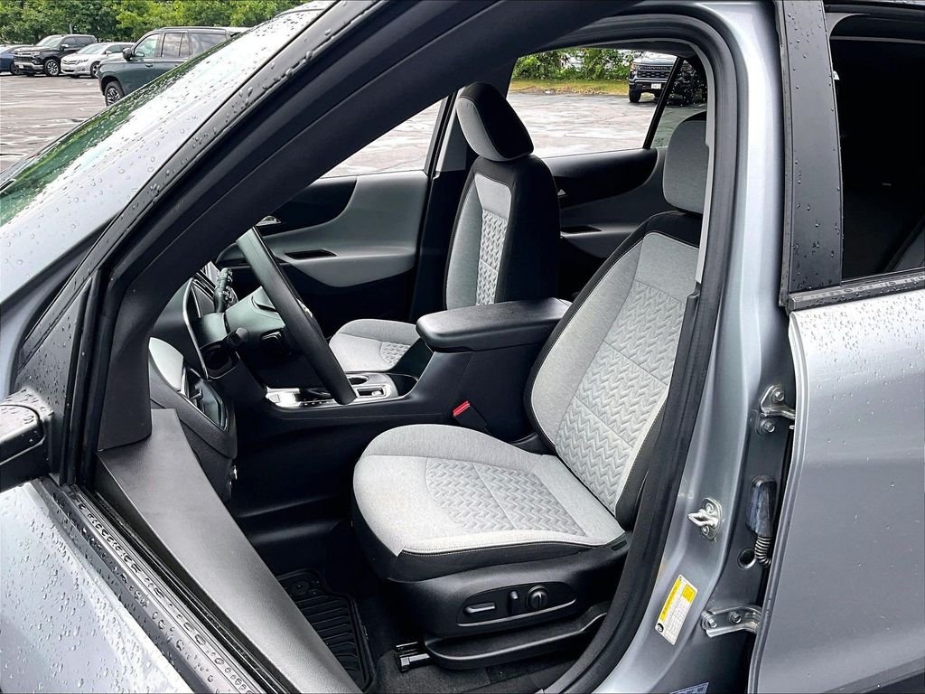 Used 2024 Gray Chevrolet LS image 10