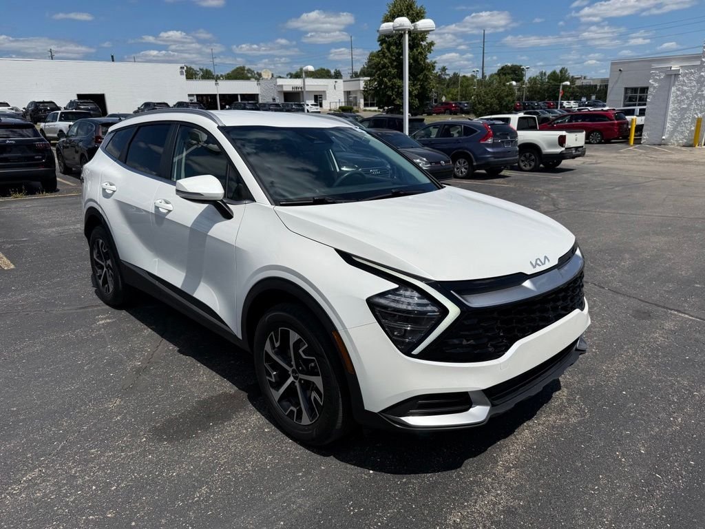 Used 2024 White Kia EX image 4