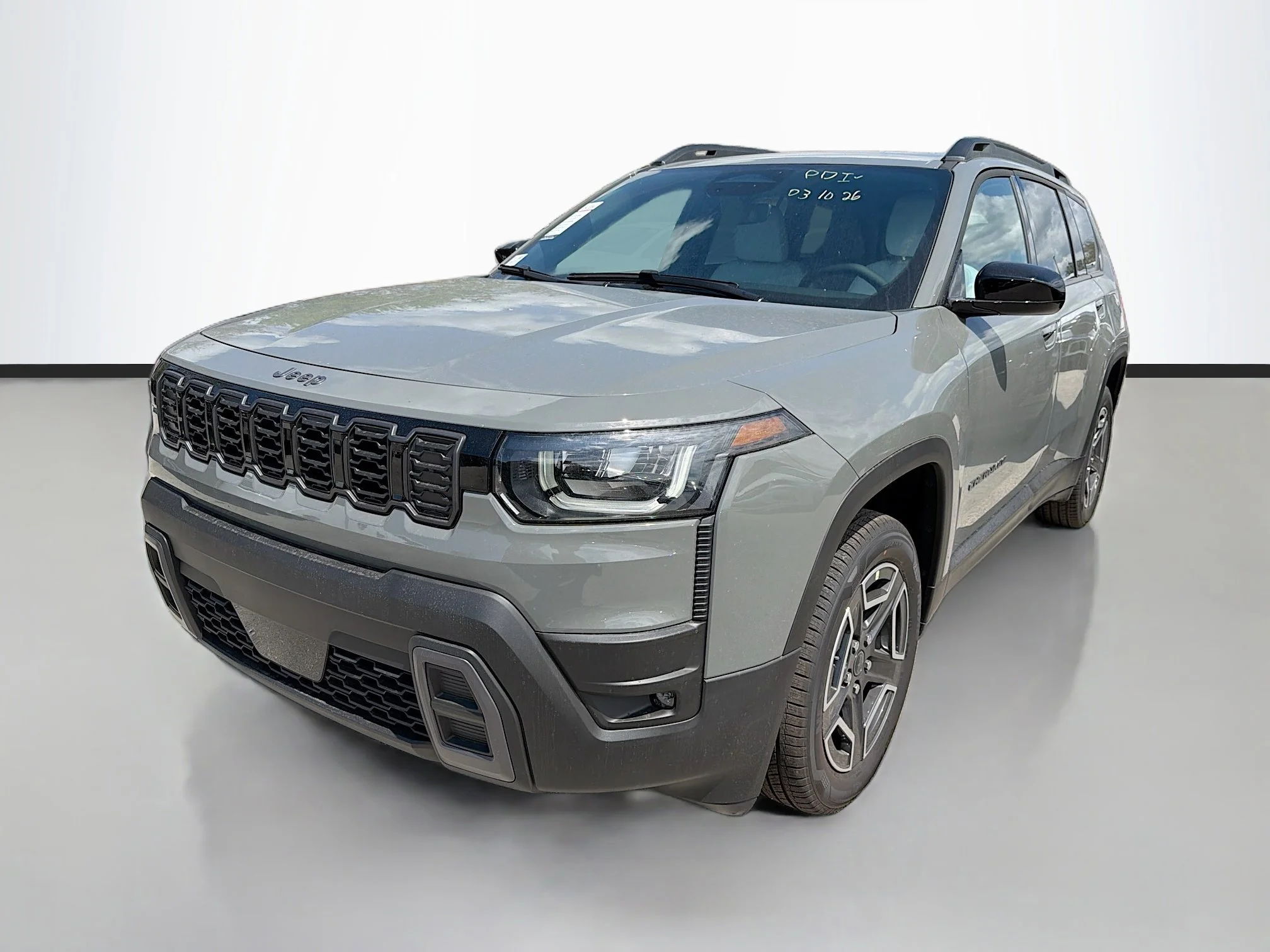 New 2026 Sting-Gray Clear-Coat Exterior Paint Jeep Laredo image 8