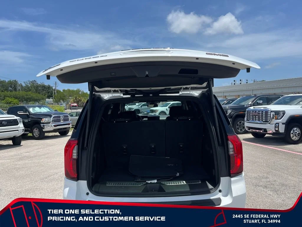 Used 2025 Summit White GMC Denali image 10