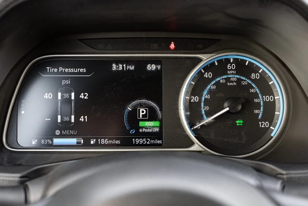 Used 2025 Gray Nissan SV Plus image 15