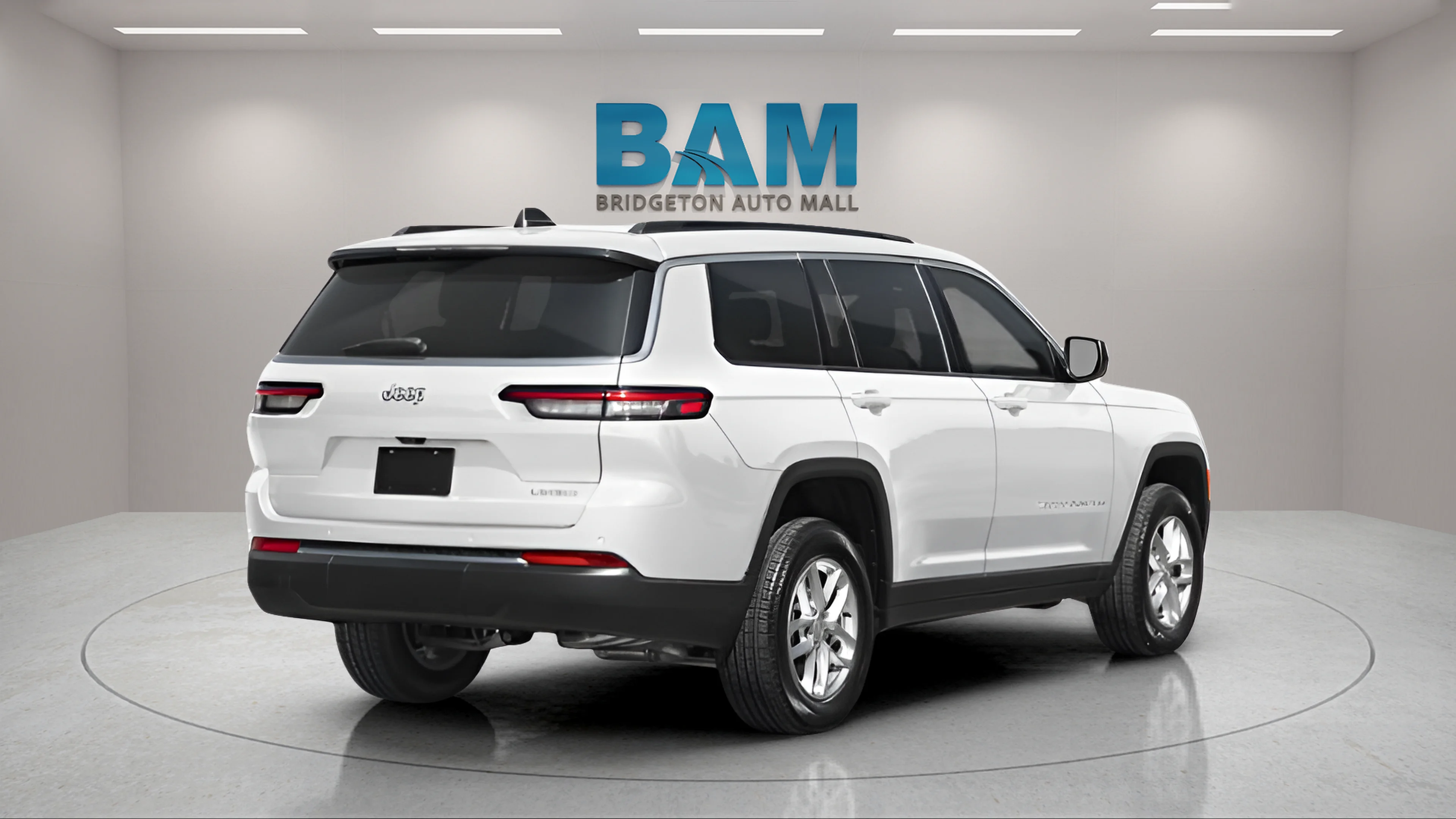 New 2027 Bright White Clear-Coat Paint Jeep Limited image 1