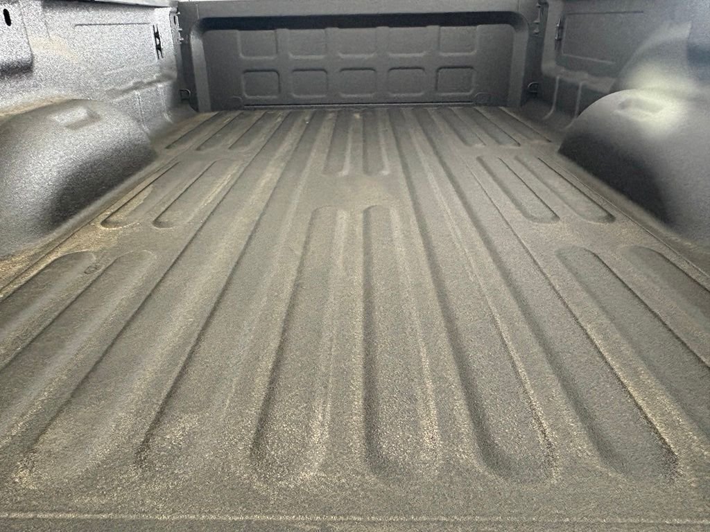 New 2026 Ceramic Gray Clear-Coat Exterior Paint RAM Big Horn image 18