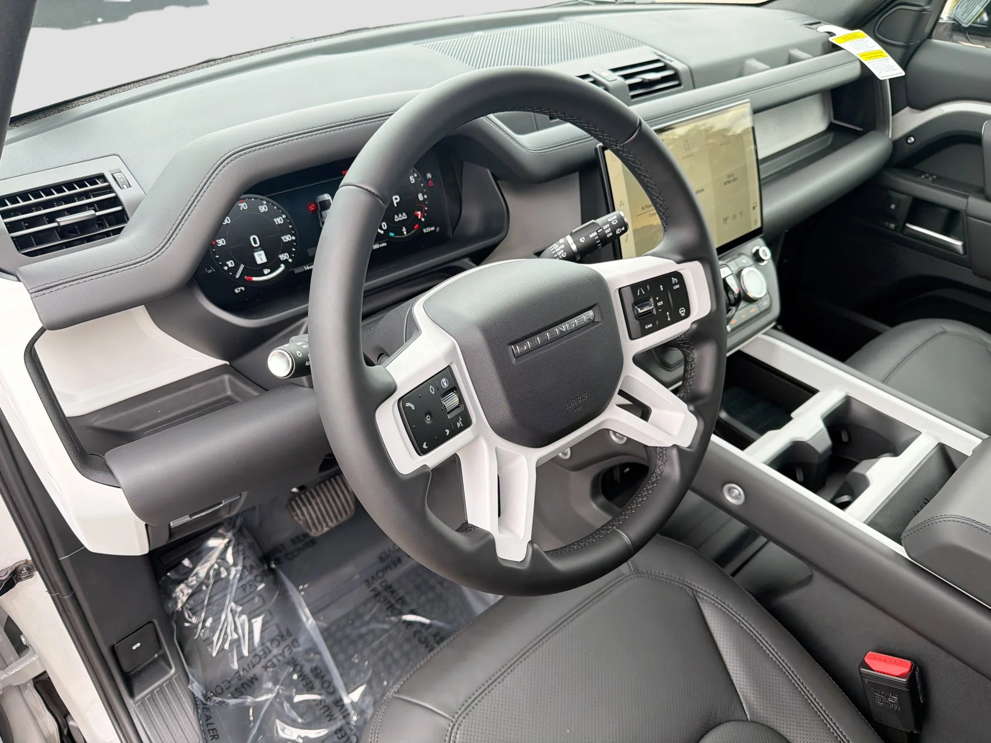 New 2026 Borasco Grey Metallic Land Rover X-Dynamic SE image 25