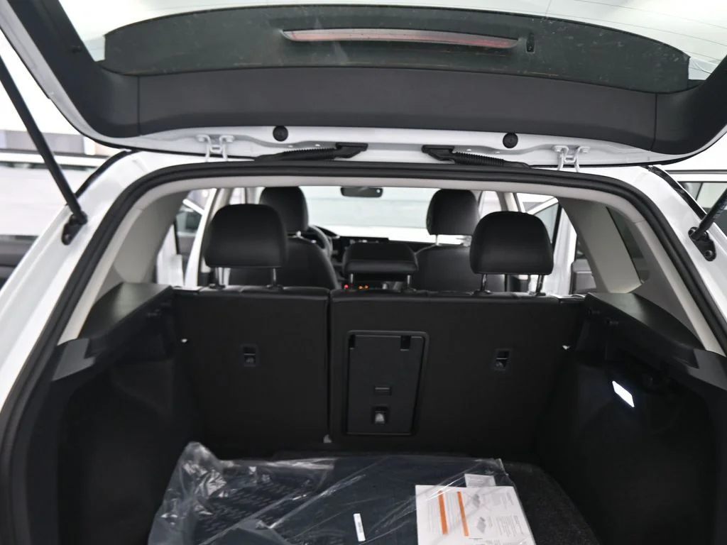 2026 Volkswagen Taos SE Black - Photo 43