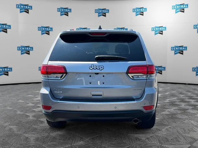 Used 2020 Silver Jeep Limited image 4