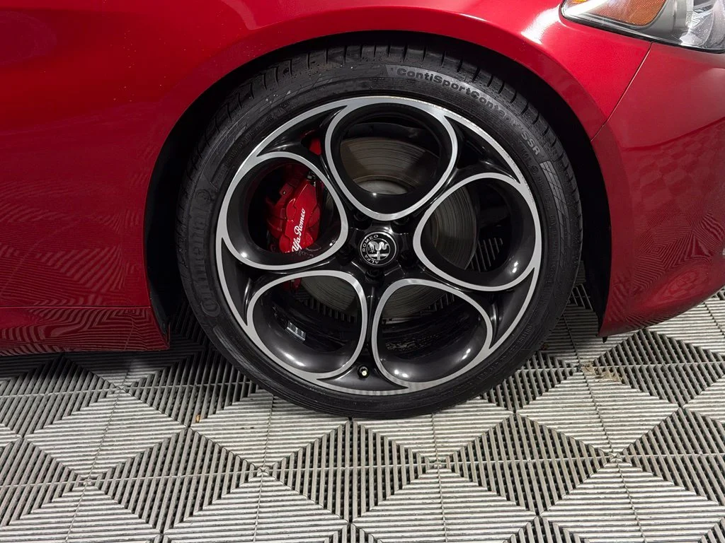 Certified Used 2023  Alfa Romeo Veloce image 12
