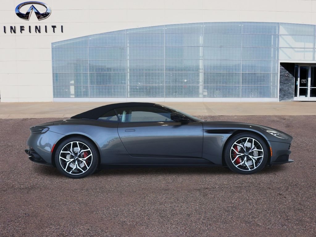 Used 2019 Gray Aston Martin Volante image 39