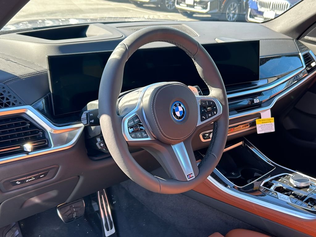 New 2026 Tanzanite Blue II Metallic BMW xDrive50e image 13