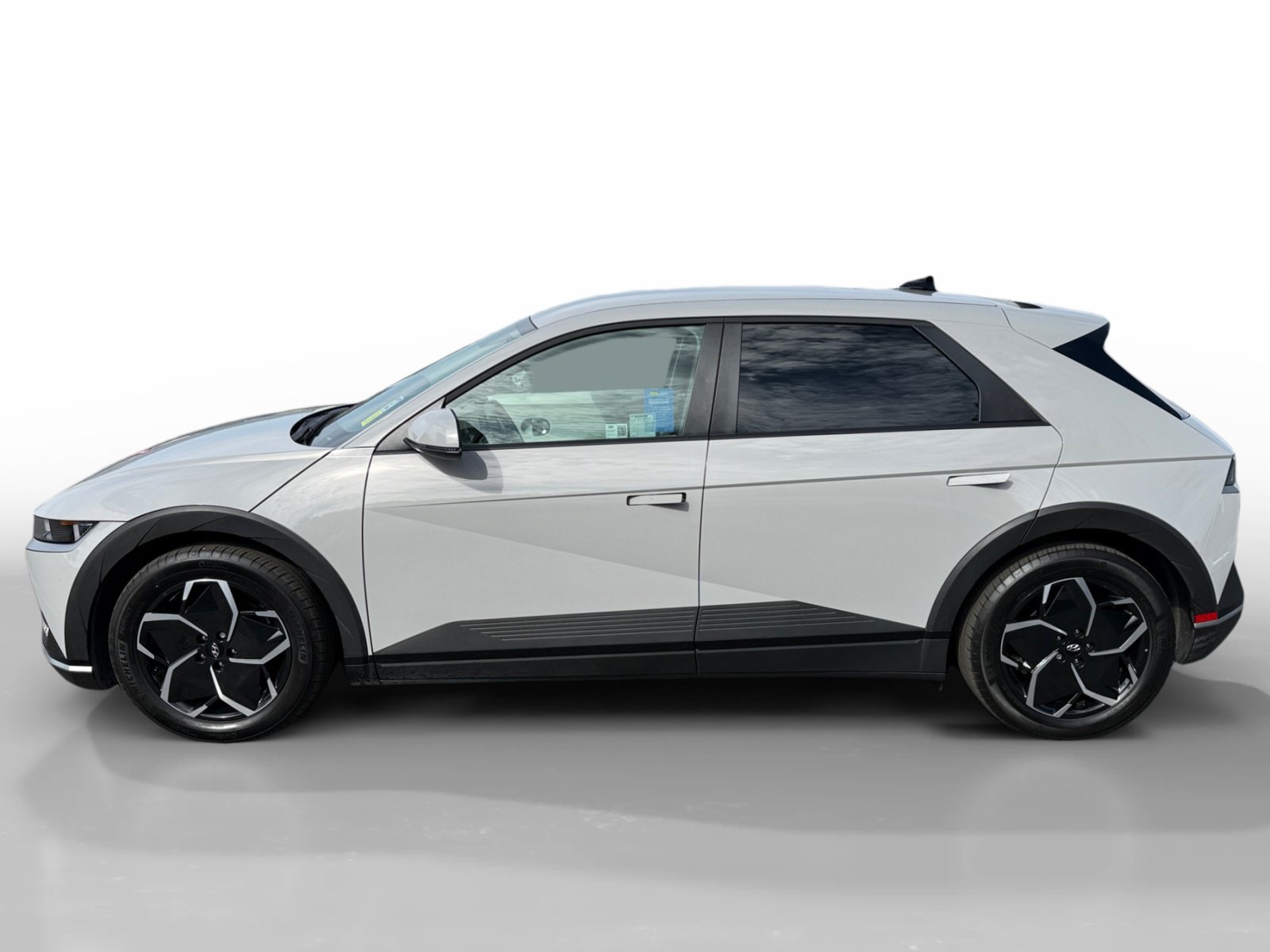 Certified Used 2024 Cyber Gray Hyundai SEL image 2