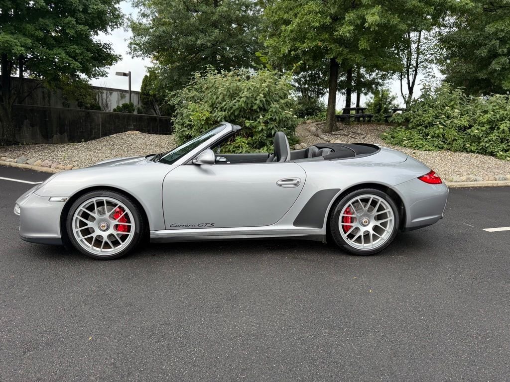 Used 2011  Porsche Carrera GTS image 3
