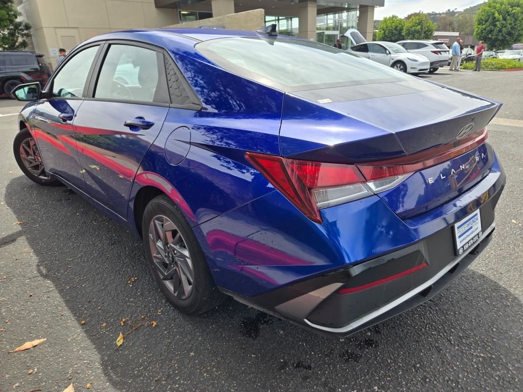 Used 2024 Blue Hyundai SEL image 5