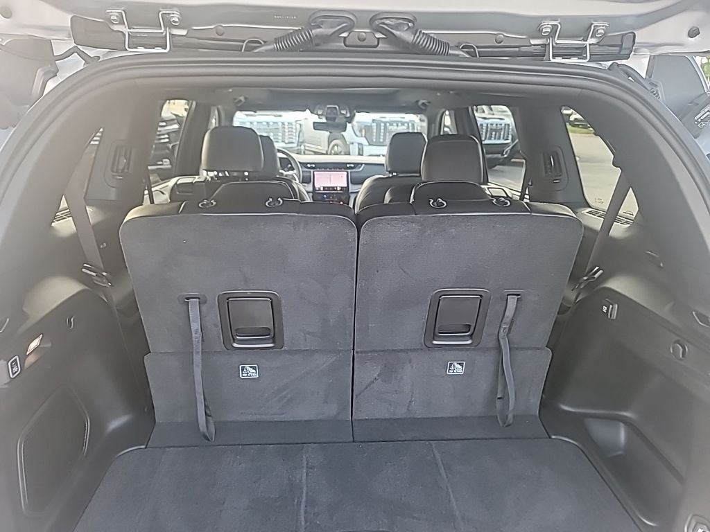 Used 2025 Silver Jeep Limited image 8