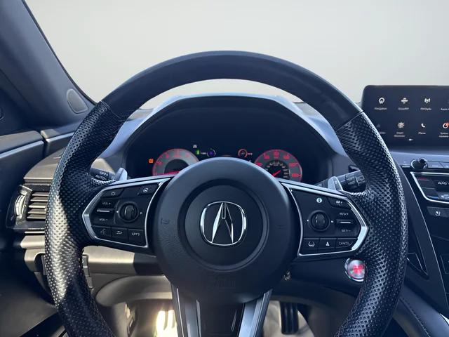 Used 2022 White Acura  image 13