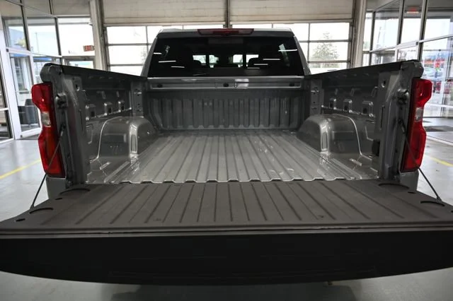 2026 Chevrolet Silverado 1500 LTZ - Photo 7