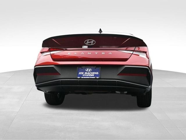 Certified Used 2025 Red Hyundai SEL Sport image 35