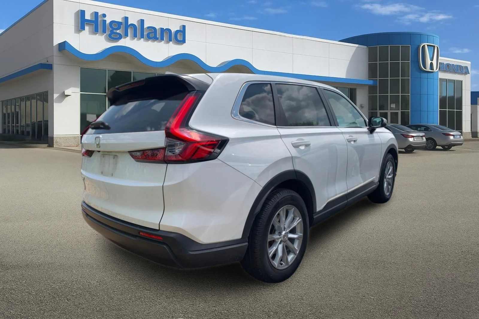 Used 2024 White Honda EX image 3