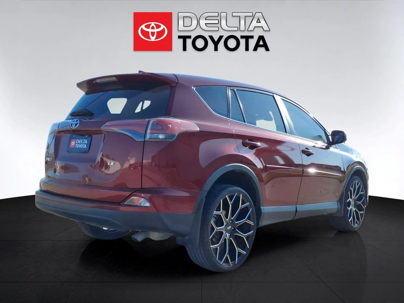 Used 2018 Ruby Flare Pearl Toyota LE image 5