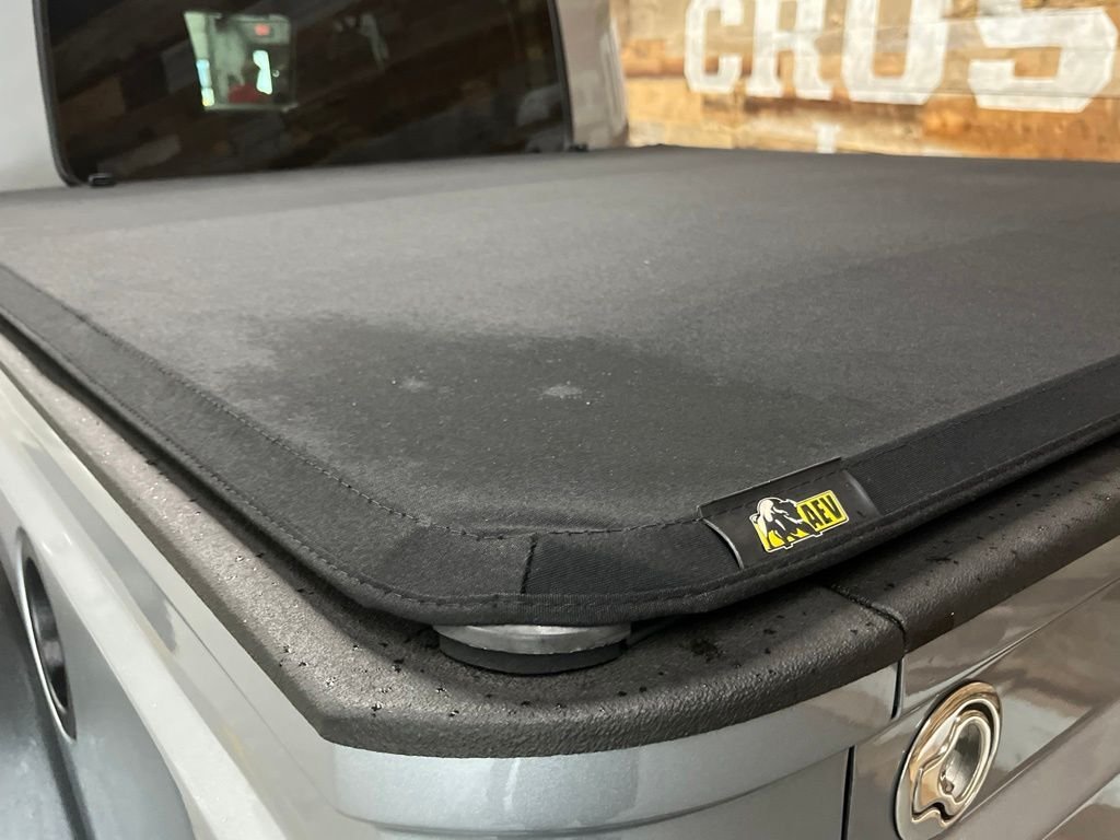 Used 2014 Billet Metallic Clearcoat Jeep Unlimited Rubicon image 24