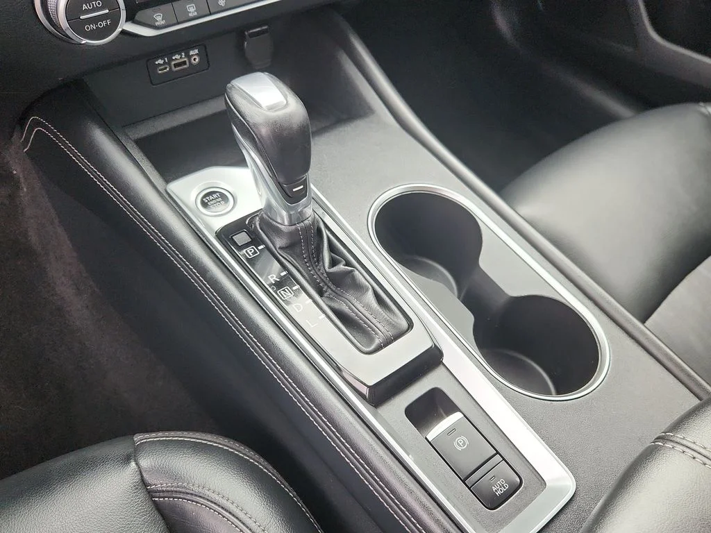 Used 2019 Gray Nissan 2.5 Platinum image 18
