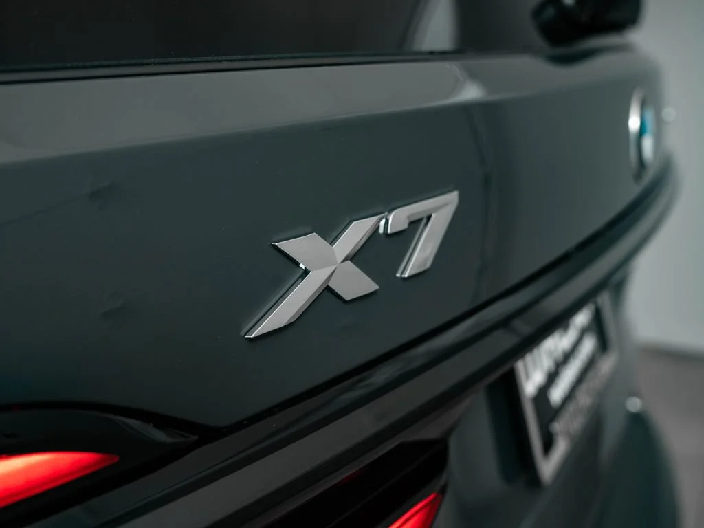 New 2027 Dravit Grey Metallic BMW xDrive40i image 16