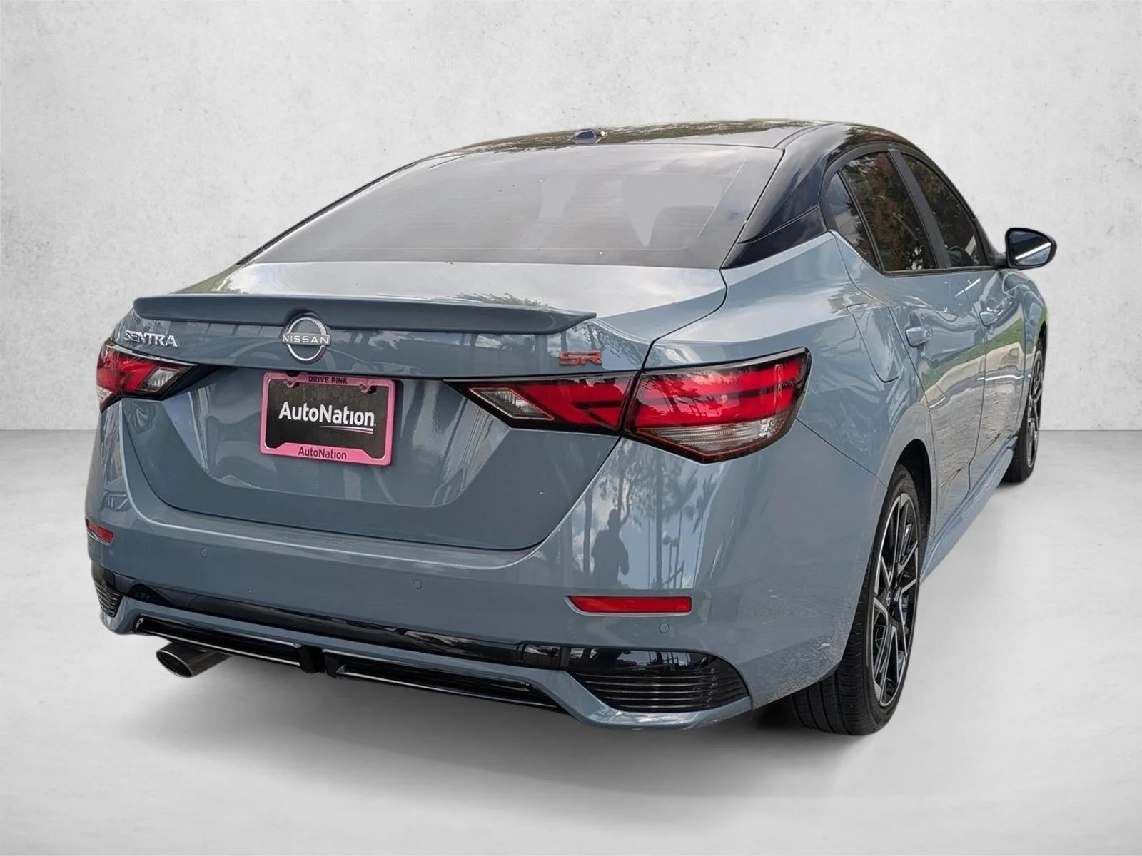 Used 2025 Atlantic Gray Metallic/Super Black Nissan SR image 5