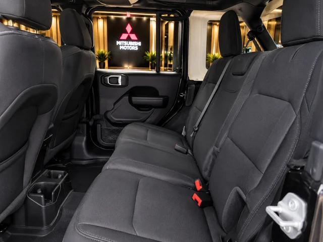 2023 Jeep Wrangler 4-Door Sport S - Photo 19