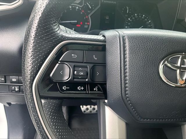 Used 2022 White Toyota SR5 image 23