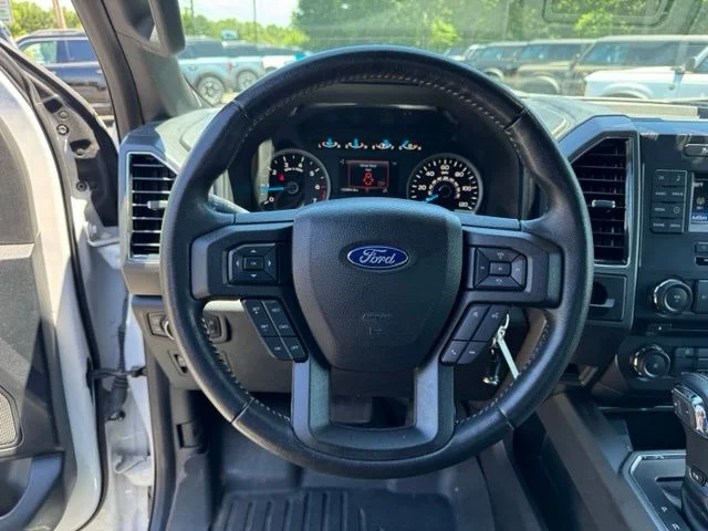 Used 2017 White Ford XLT image 19