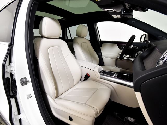 New 2026 Polar White Mercedes-Benz GLA 250 image 35