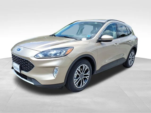 Used 2020 Gold Ford SEL image 2