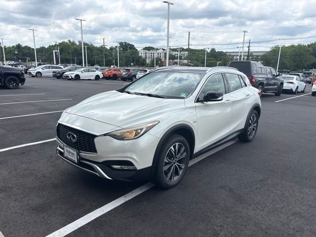 Used 2018 White INFINITI Premium image 2