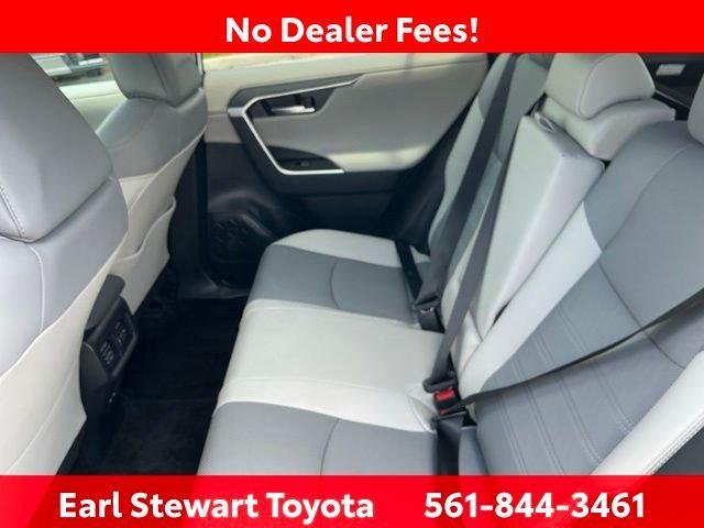 Certified Used 2024 WIND CHILL PEARL Toyota  image 19