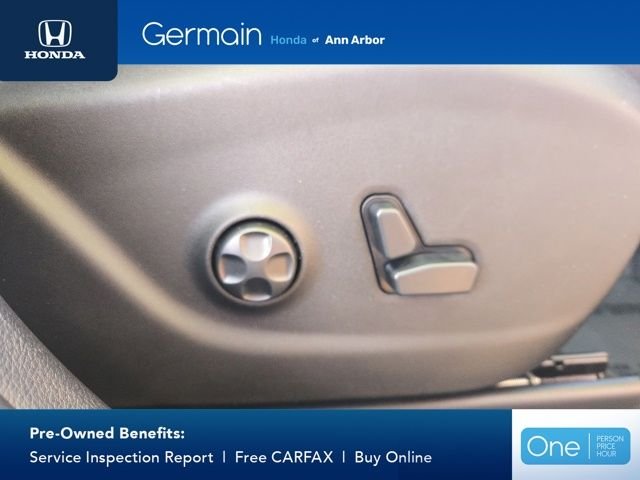 Used 2020 Billet Silver Metallic Jeep Latitude Plus image 16