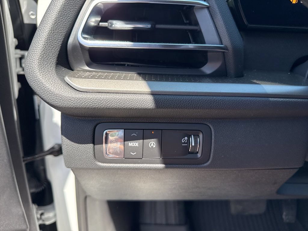 2026 Chevrolet Traverse LT - Photo 13