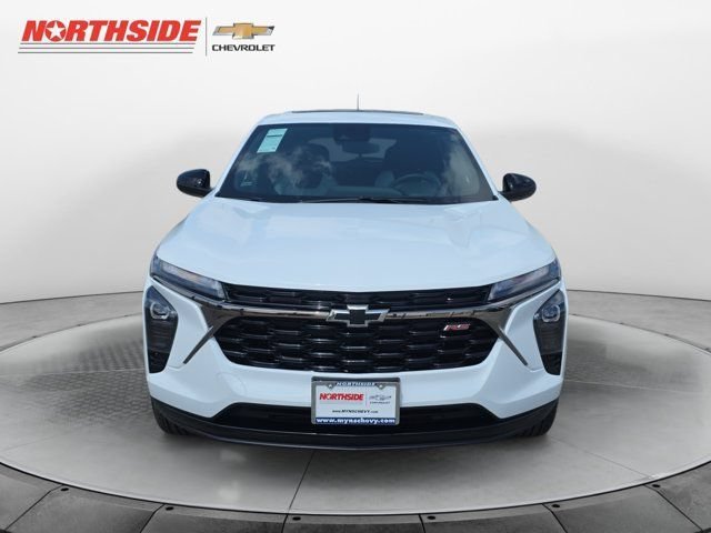 New 2026 Summit White Chevrolet 1RS image 2