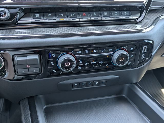 2026 Chevrolet Silverado 2500 HD ZR2 - Photo 21