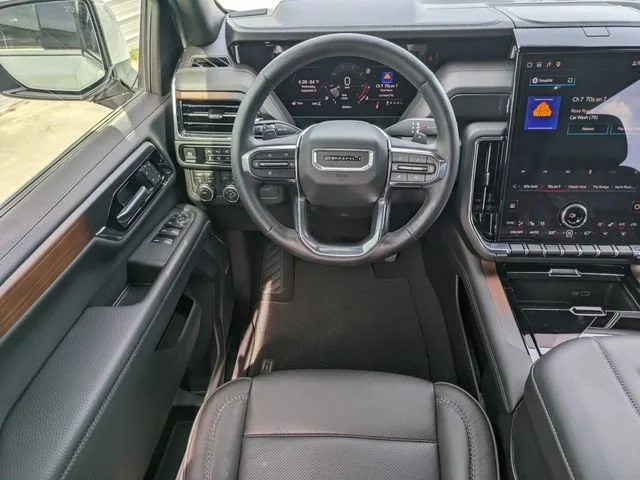 2026 GMC Yukon XL Denali - Photo 17