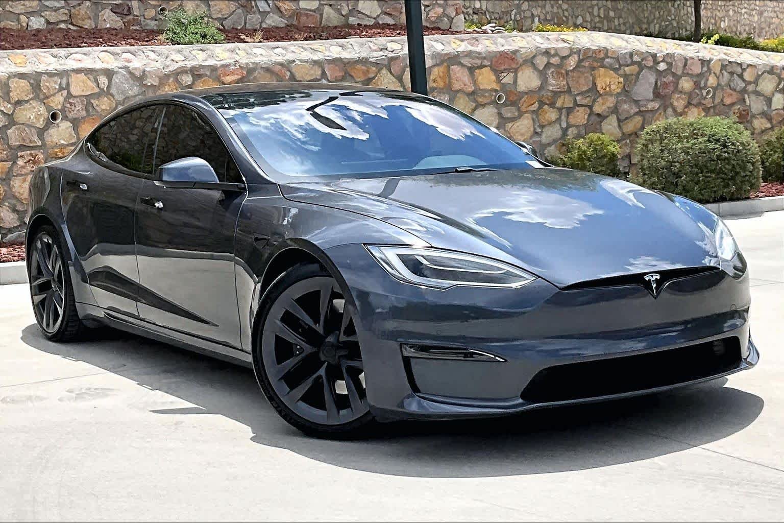 Used 2021 Midnight Silver Metallic Tesla Plaid image 9