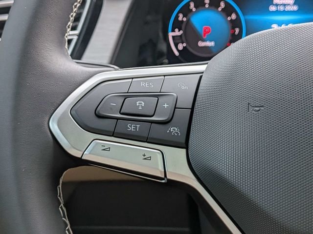 New 2026 White Volkswagen 2.0T SE w/Technology image 30