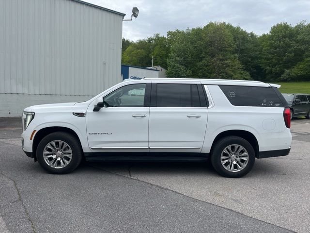 Used 2025 White GMC Denali image 9