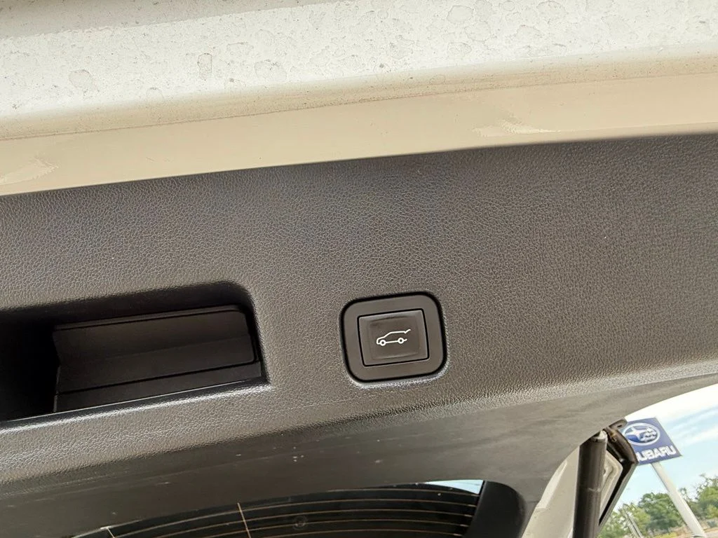 Used 2025 White Buick Preferred image 21