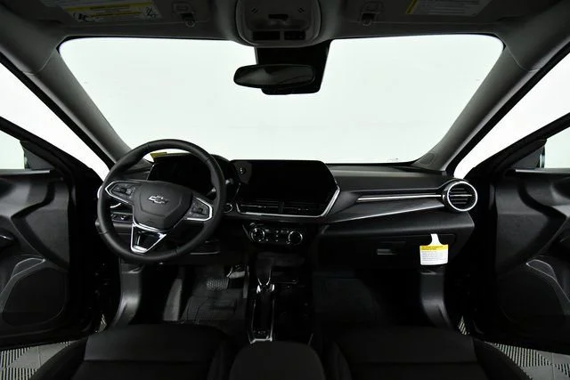 New 2026 Mosaic Black Metallic Chevrolet ACTIV image 18