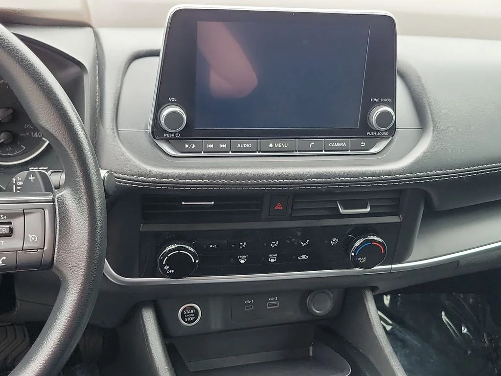Used 2023 White Nissan S image 14