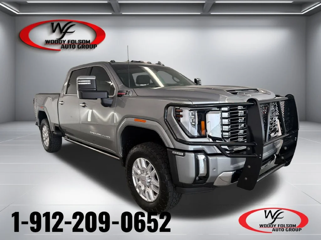 Used 2025 Sterling Metallic GMC Denali image 1