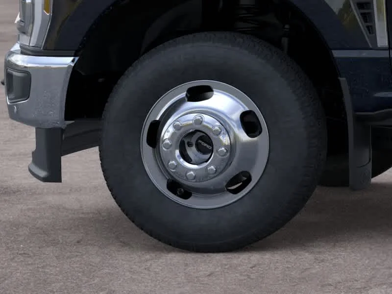 New 2026 Agate Black Metallic Ford F-350® Lariat® image 19